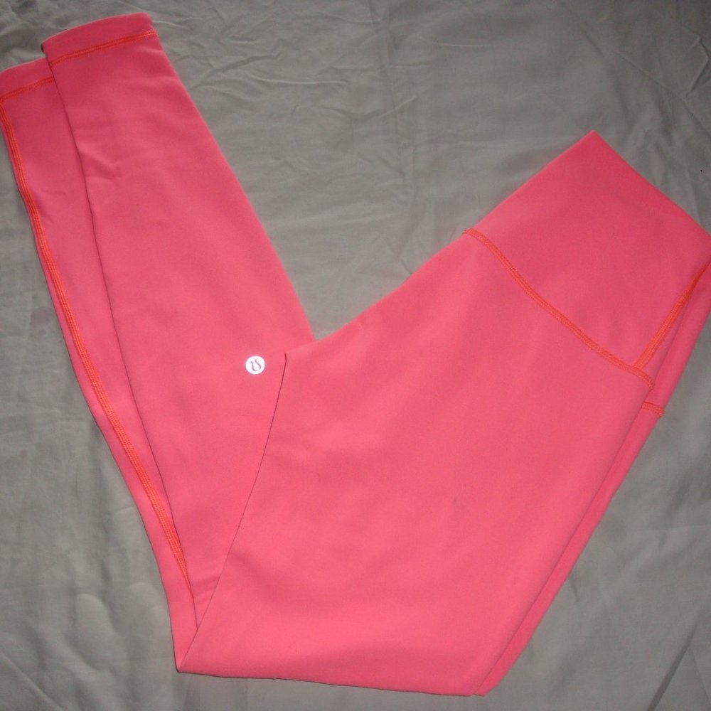 Lululemon Leggings size 6 Reversible
